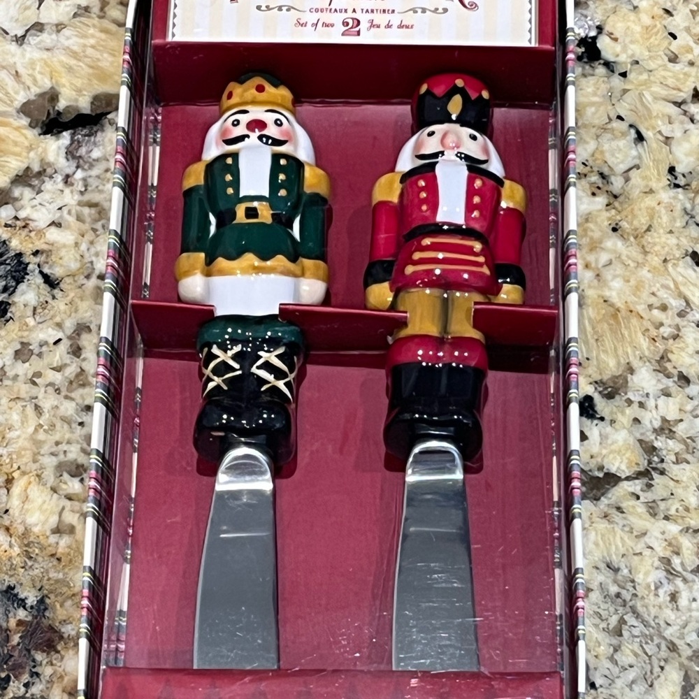 Williams Sonoma Hand Painted Ceramic Christmas Nutcracker Spreaders